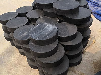 黔西南板式橡胶支座由若干层橡胶片与薄钢板经加压硫化